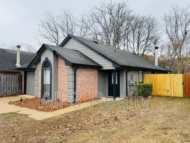 6008 Woodrun Ct in Montgomery, AL - Building Photo - Building Photo