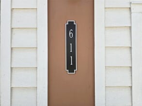 611 Emile St in Houston, TX - Building Photo - Building Photo