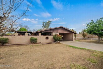 2534 E Randall Dr in Tempe, AZ - Building Photo - Building Photo
