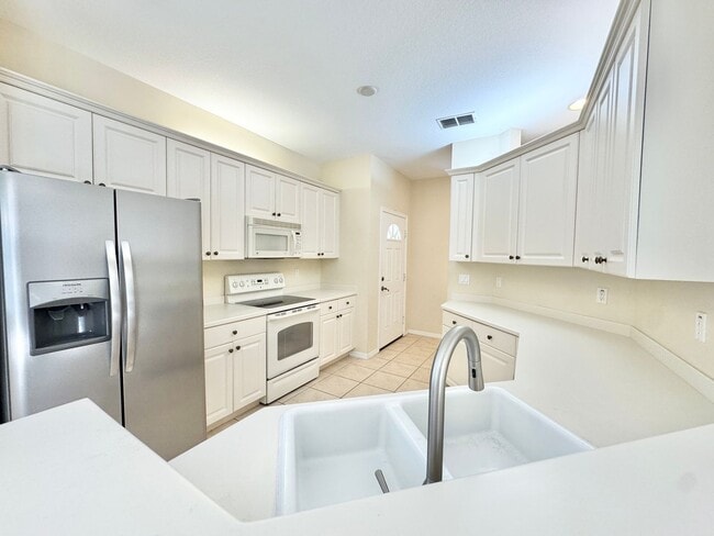 28161 Hiram St in Bonita Springs, FL - Building Photo - Building Photo