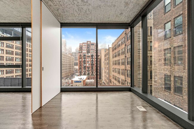 700 S Clark St in Chicago, IL - Foto de edificio - Building Photo