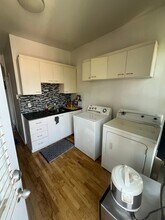 599 Av. Bourbonnière in Montréal, QC - Building Photo - Building Photo