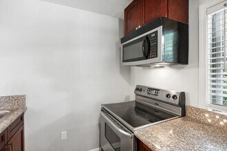 1268 Eastland Rd SE in Atlanta, GA - Building Photo - Building Photo