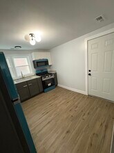 1619 E 74th Pl, Unit Garden in Chicago, IL - Building Photo - Building Photo