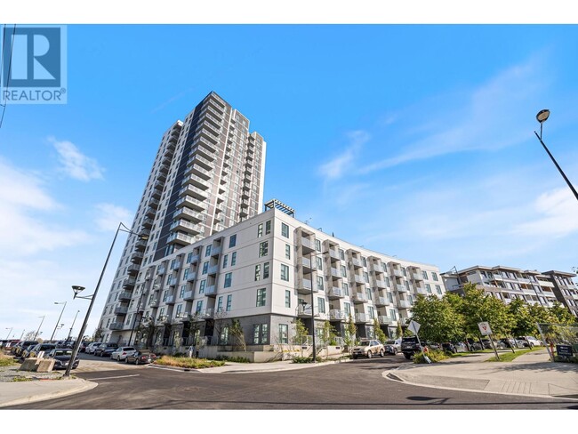 3430-3430 East Kent Ave S