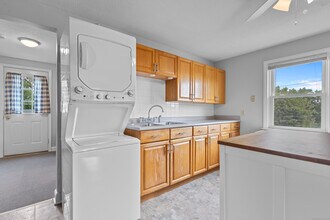 290 Buckingham St in Watertown, CT - Building Photo - Building Photo