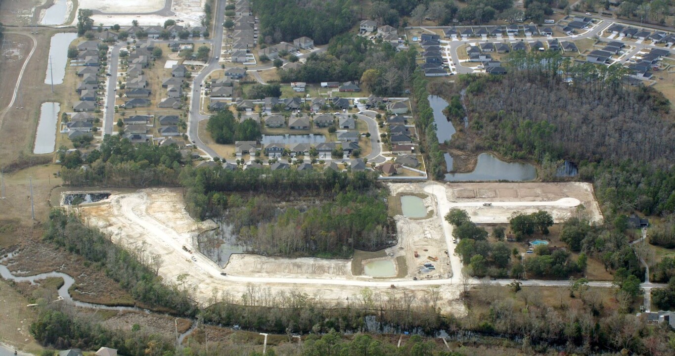 Creekside Preserve in Jacksonville, FL - Building Photo