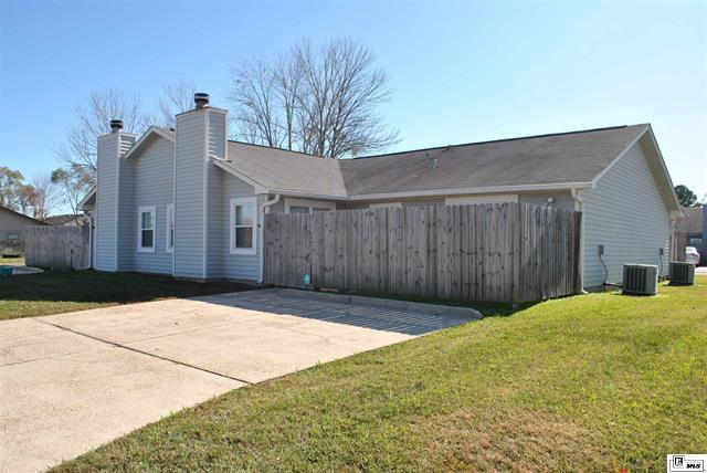 property at 300 Woodale Dr
