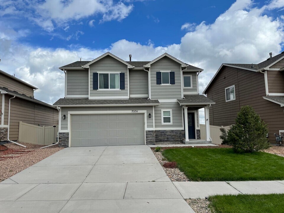 7231 Cedar Brush Ct in Colorado Springs, CO - Building Photo