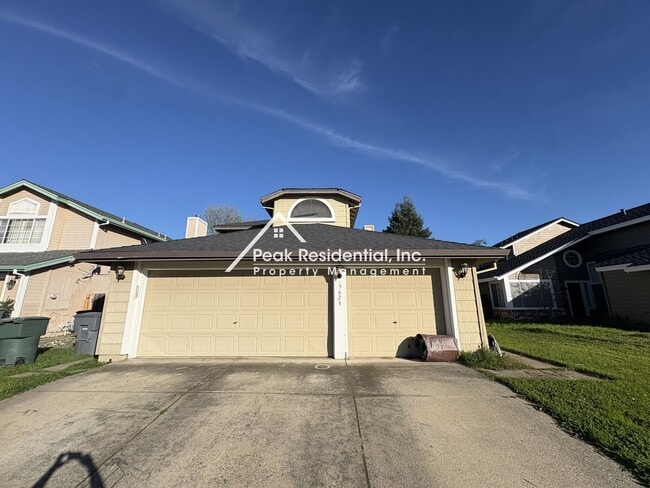 5621 Summit Dr in Rocklin, CA - Building Photo - Building Photo