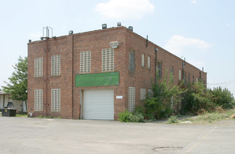 2400 Exchange Ave in Oklahoma City, OK - Building Photo - Building Photo