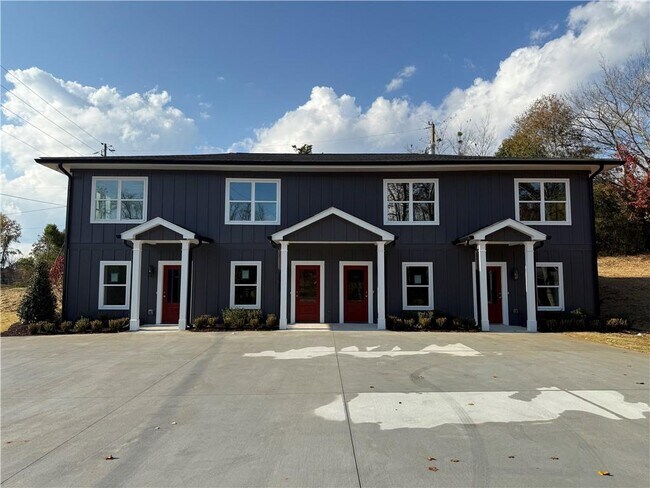 473 Red Rider Rd in Dawsonville, GA - Building Photo - Building Photo