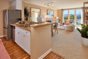 The Villas at Bair Island Apartments