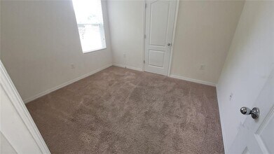 1709 Wallace Manor Loop in Winter Haven, FL - Building Photo - Building Photo