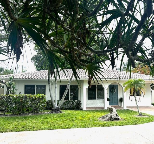 property at 631 Linnet Cir