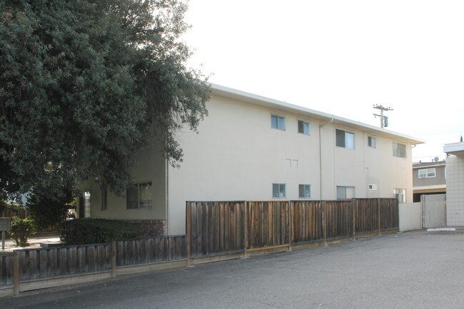 2354 Pruneridge Ave in Santa Clara, CA - Building Photo - Building Photo