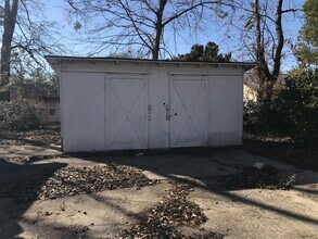 2801 Woodlawn Ave in Moss Point, MS - Building Photo - Building Photo