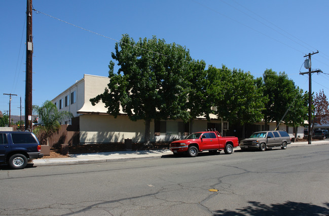 The Cape Codder Apartments in El Cajon, CA - Foto de edificio - Building Photo