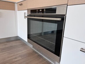 200 Klahanie Crt in West Vancouver, BC - Building Photo - Building Photo