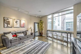 2215 W 32nd Ave in Denver, CO - Building Photo - Building Photo