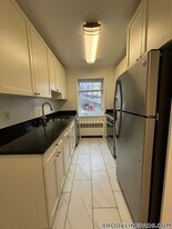 84 St Paul St in Brookline, MA - Building Photo