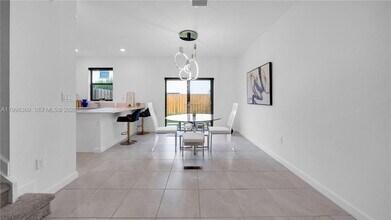 11851 SW 246 Terrace in Homestead, FL - Foto de edificio - Building Photo