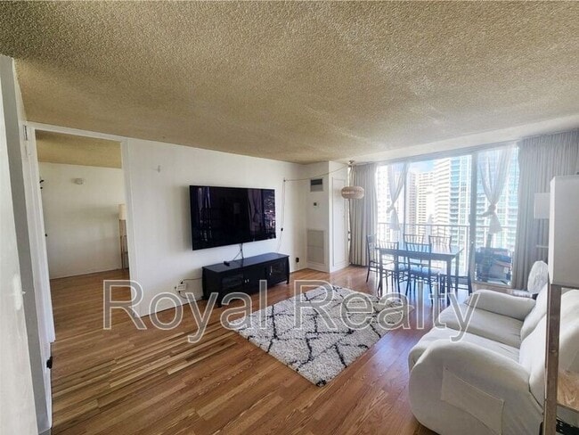 property at 1925 Kalakaua Ave