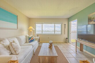1516 S Lakeside Dr in Lake Worth Beach, FL - Building Photo - Building Photo