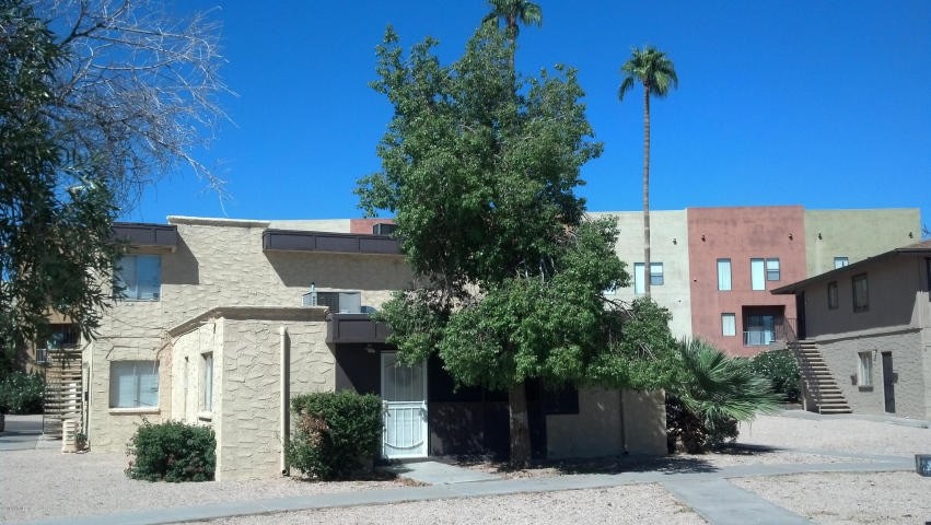 4714 E Portland St in Phoenix, AZ - Foto de edificio