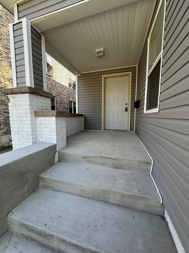 1122 16th Ave in Rockford, IL - Building Photo - Building Photo