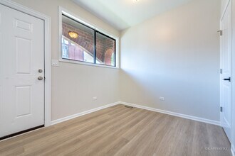 901 S Racine Ave in Chicago, IL - Building Photo - Building Photo