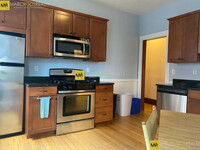 59 Frederick Ave, Unit 1 in Medford, MA - Building Photo - Building Photo