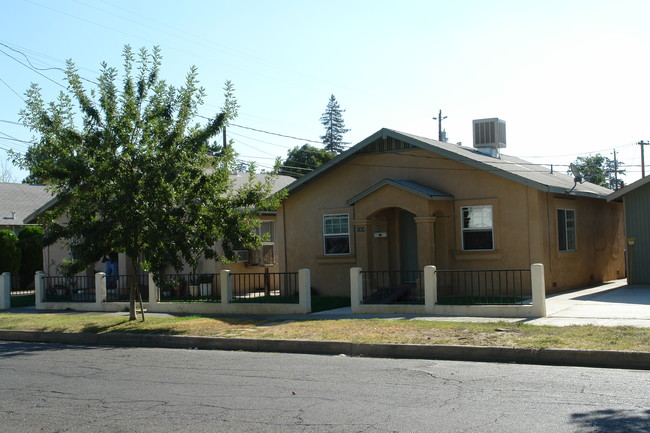 1824-1826 H St in Merced, CA - Foto de edificio - Building Photo