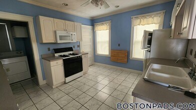 18 Bigelow St in Boston, MA - Building Photo - Building Photo