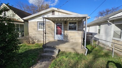 907 Beecher St in Louisville, KY - Foto de edificio - Building Photo