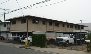 1907 Democrat St in Honolulu, HI - Building Photo - Building Photo