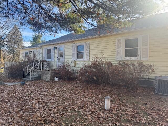 2740 Judah Rd in Orion Township, MI - Foto de edificio