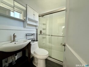 30 Russell St in Ansonia, CT - Building Photo - Building Photo