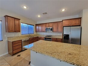 11301 Jasper Grove Ave in Las Vegas, NV - Building Photo - Building Photo