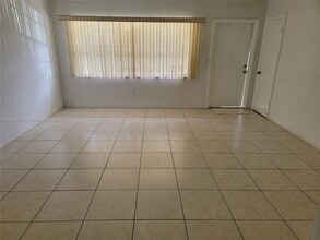 201 SW 9th St in Hallandale Beach, FL - Building Photo - Building Photo