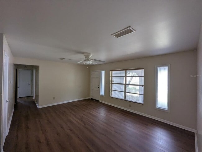 1714 NW 38th St in Gainesville, FL - Building Photo - Building Photo