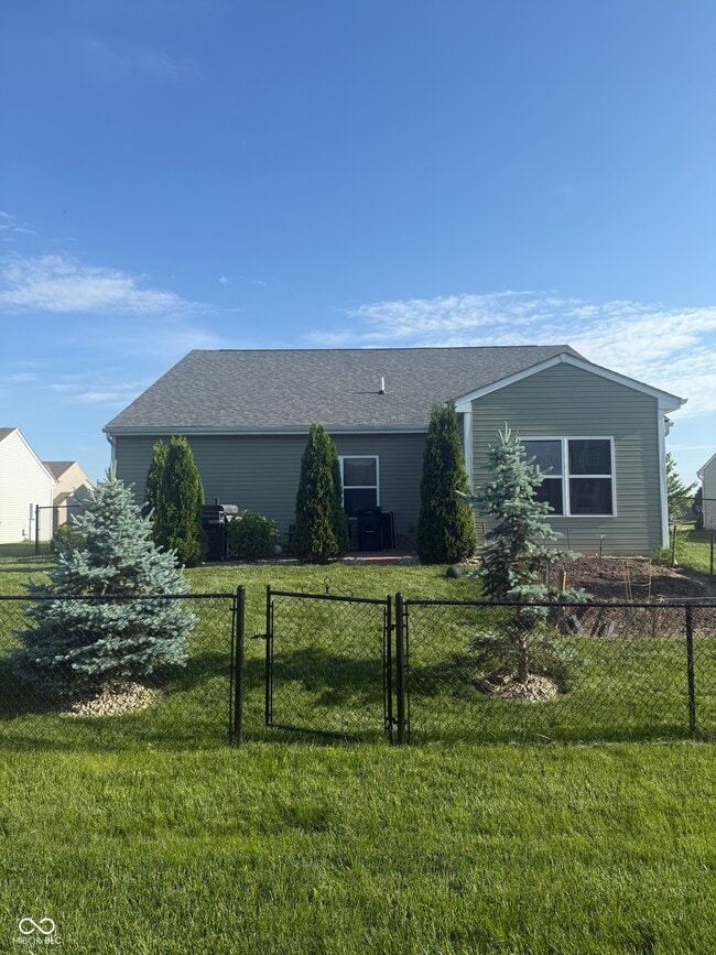 874 Rosewood Dr in Greenwood, IN - Building Photo - Building Photo