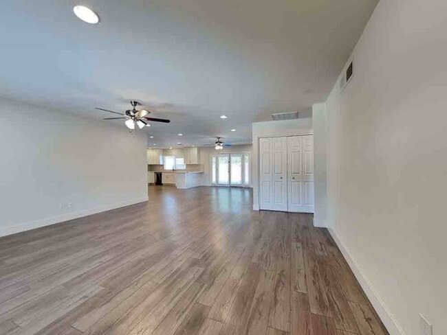 property at 6839 W Taylor St