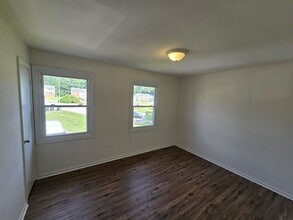 6345 Commons Ct in Prince George, VA - Building Photo - Building Photo