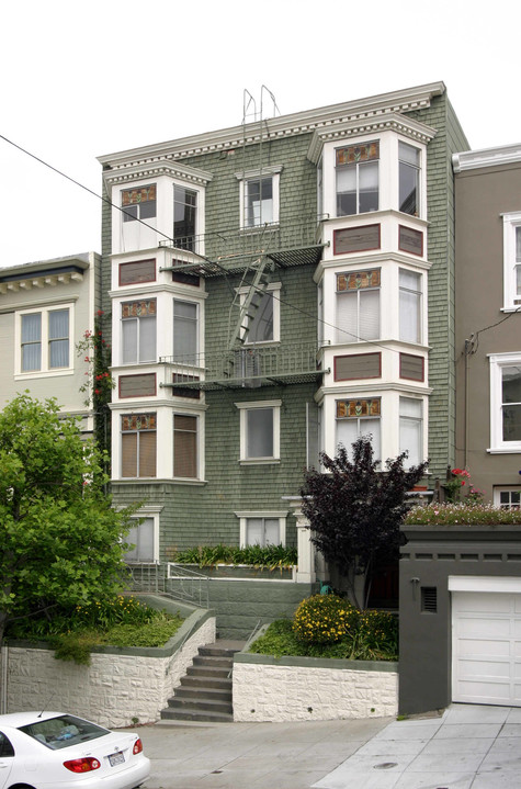 1360 Green St in San Francisco, CA - Building Photo