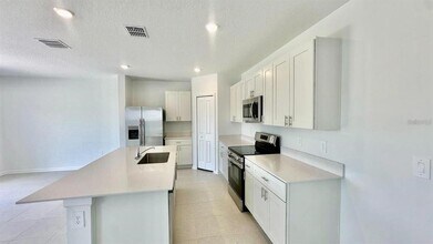 5882 Le Marin Wy in Kissimmee, FL - Foto de edificio - Building Photo