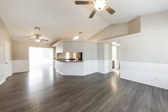 5720 W Wagoner Rd in Glendale, AZ - Building Photo - Building Photo