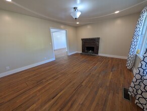 427 Crossway Rd in Tallahassee, FL - Foto de edificio - Building Photo