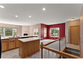 7590 4th St Ln N in Oakdale, MN - Building Photo - Building Photo