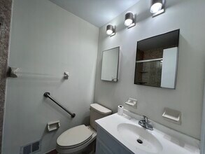 9153 Ellie Dr, Unit 1 in Philadelphia, PA - Building Photo - Building Photo